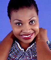 journee femme africaine playlist 2019 yvonne chaka chaka let me free mini